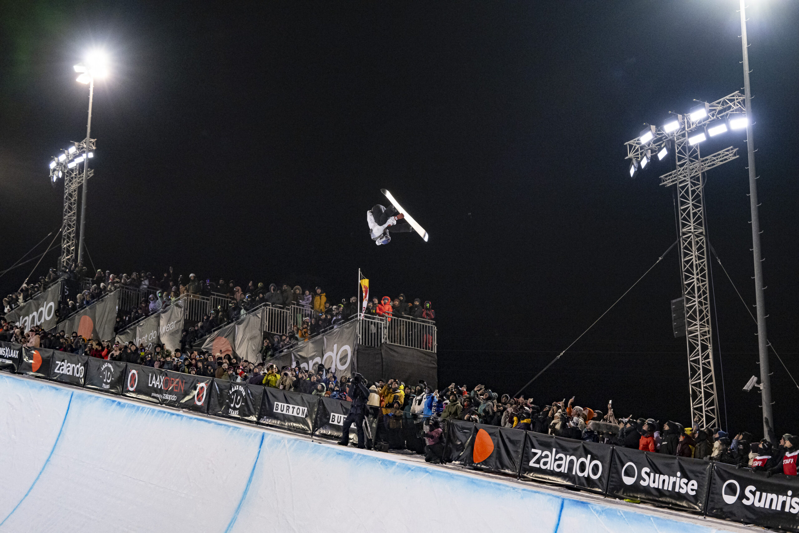 LAAX OPEN Night finals